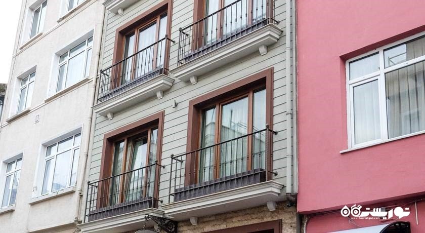 نمای ساختمان هتل بوکولیون پلس